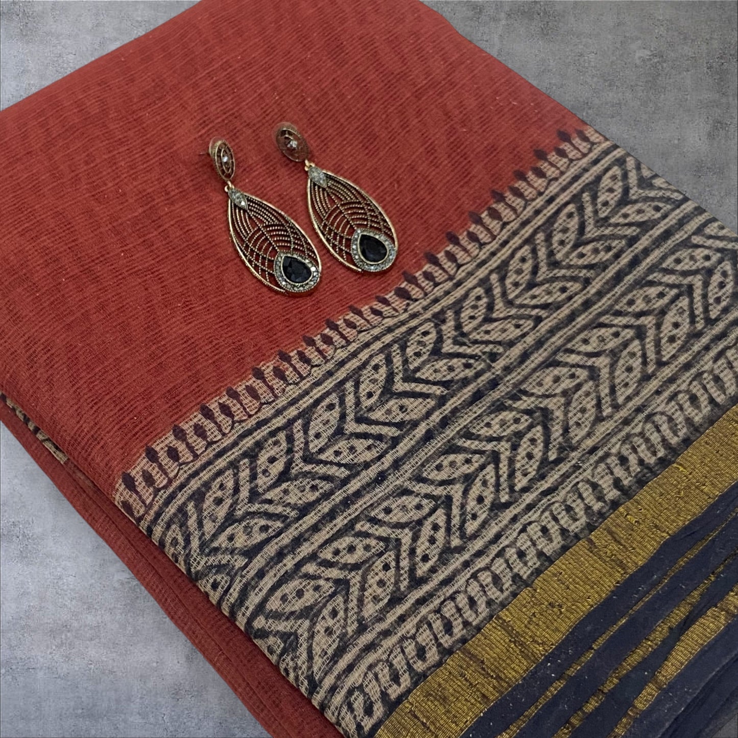 Red and black leaf border cotton kota doria saree