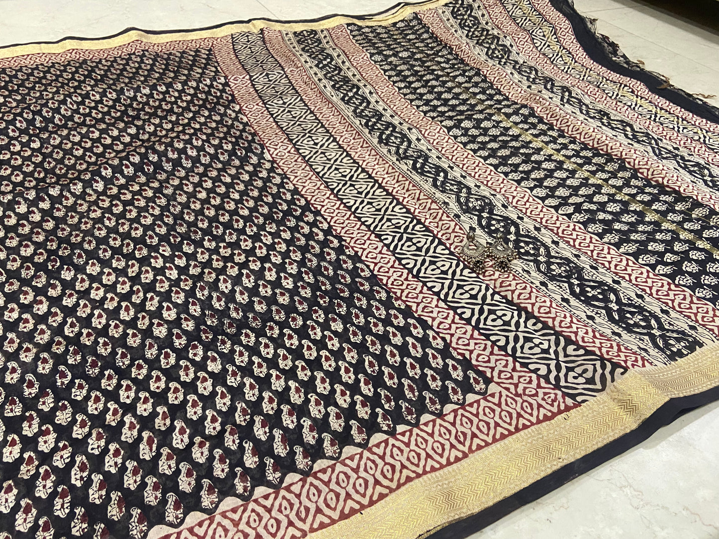 Black maheshwari cotton silk zari border saree