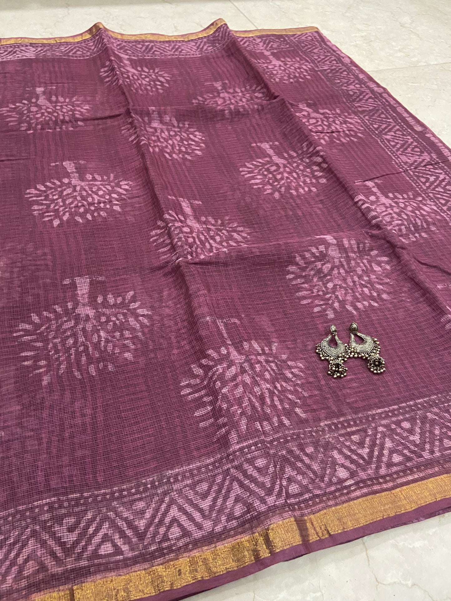Mauve pink cotton kota doria zari border saree