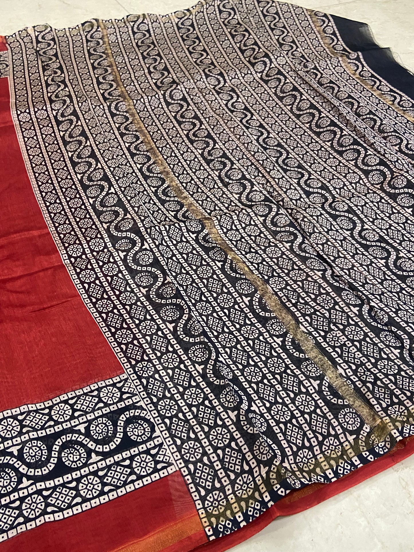 Berry red chanderi cotton silk zari border saree