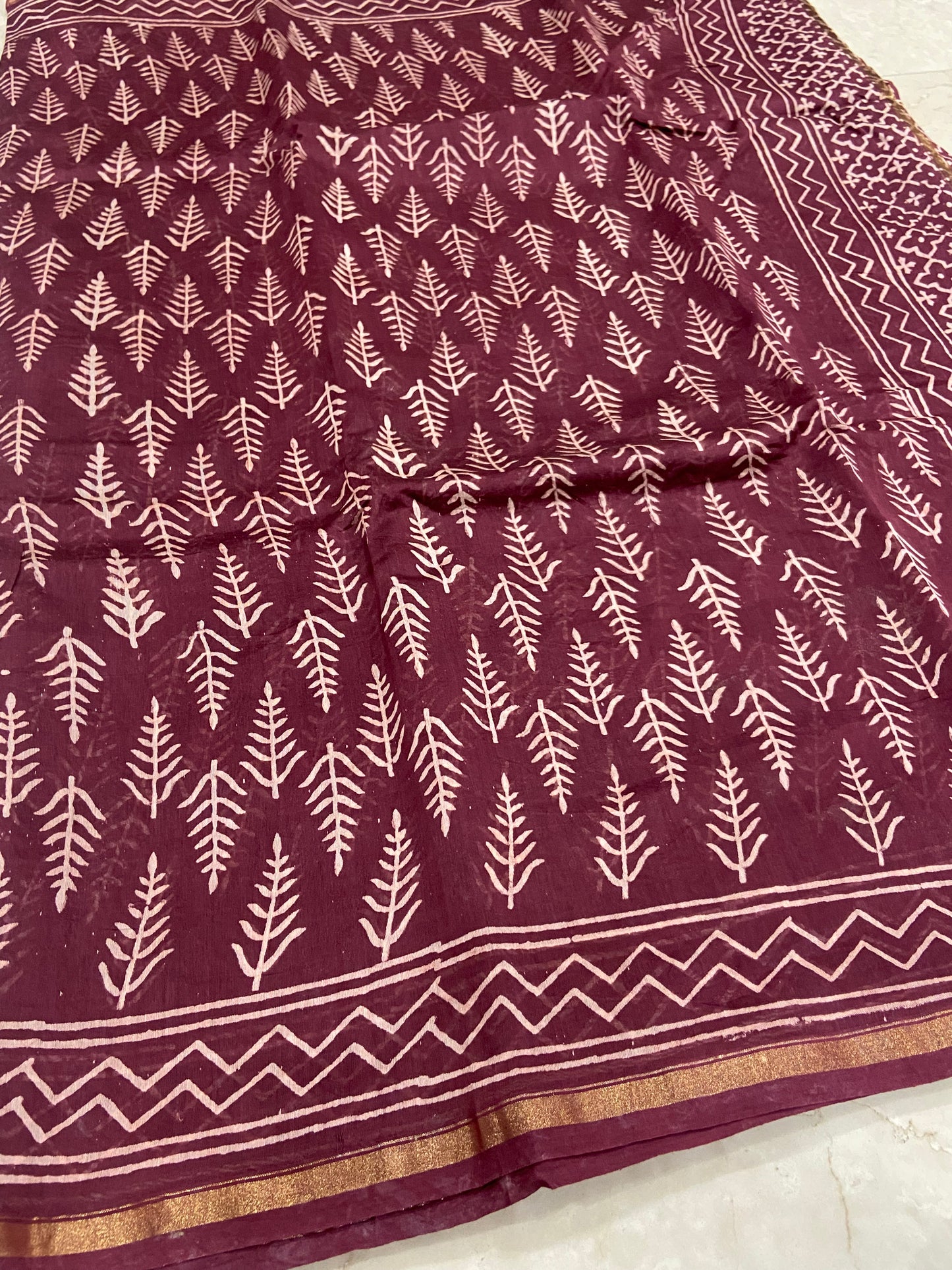 Burgandy leaf buttis chanderi cotton silk zari border saree