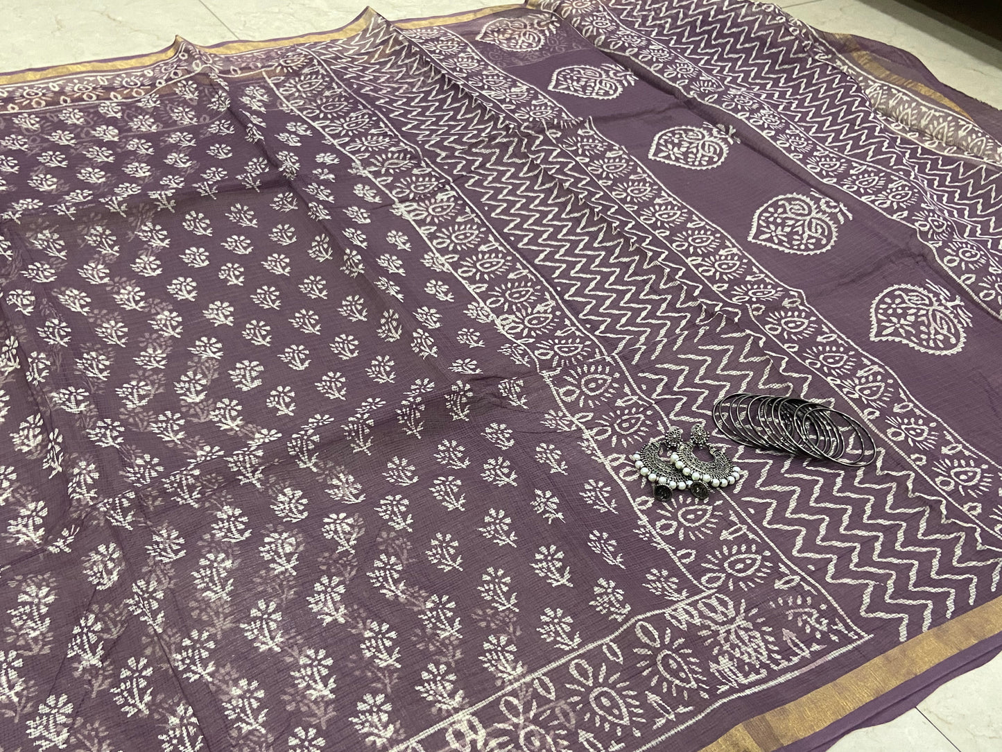 Light Purple cotton kota doria zari border saree