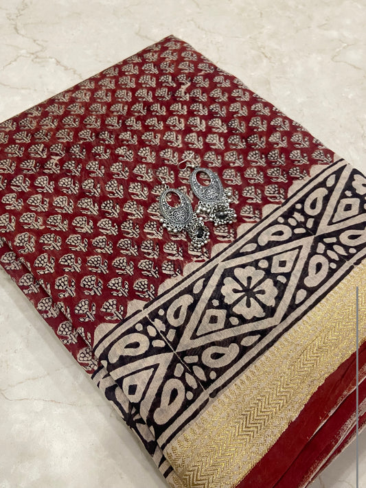 Maroon flowers buttis maheshwari cotton silk zari border saree
