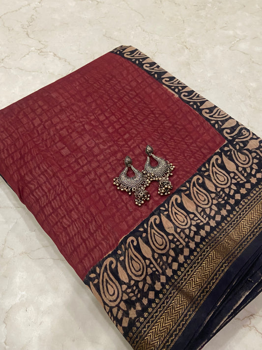Half Red and black checkered maheshwari cotton silk zari border saree