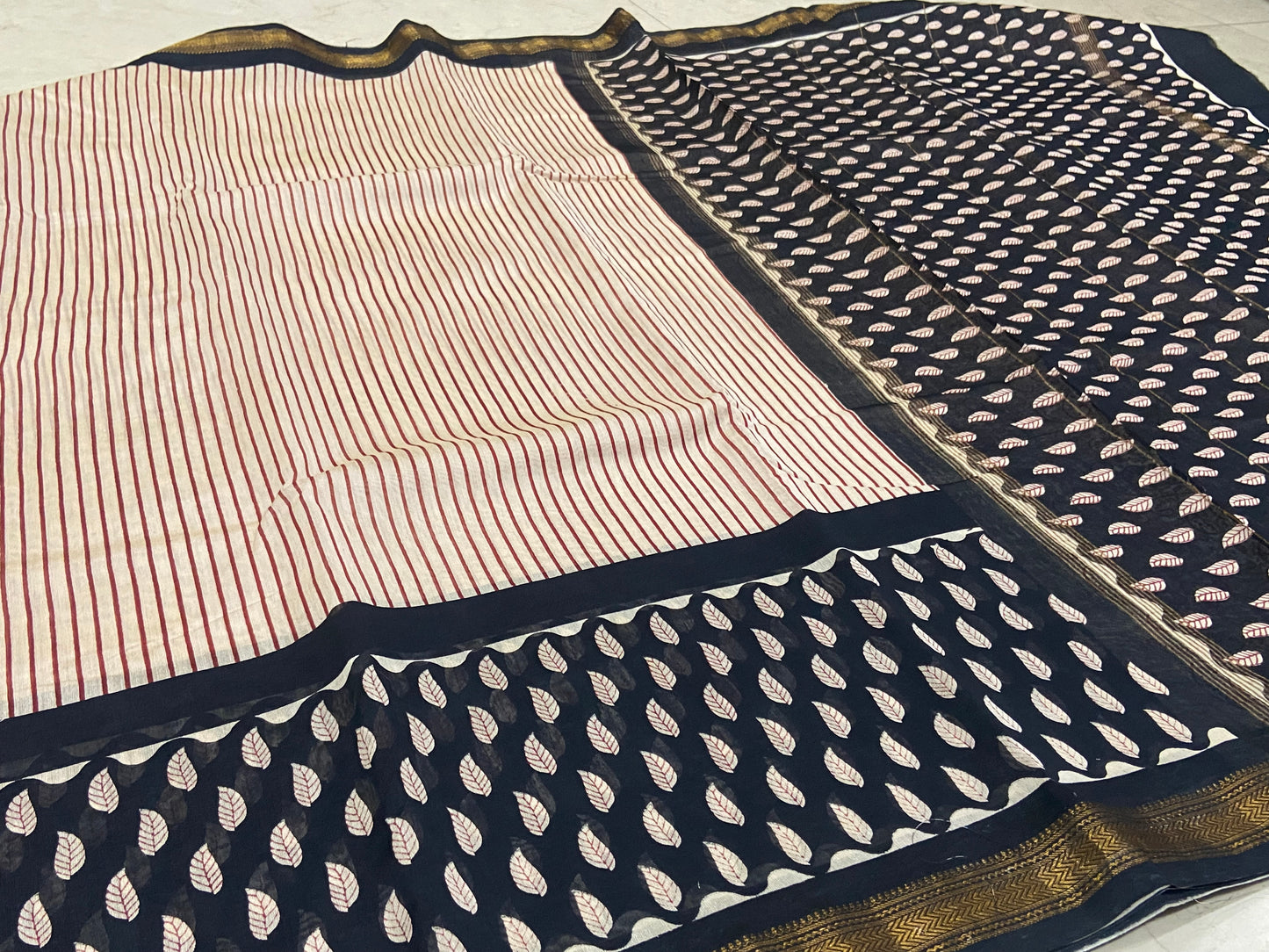 Cream white and red stripes maheshwari cotton silk zari border saree