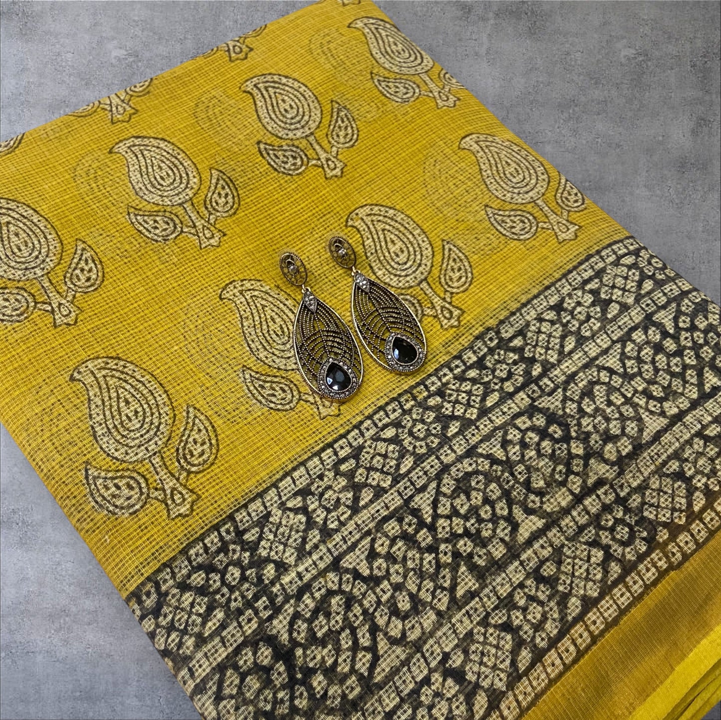 Yellow mango buttis cotton kota doria saree