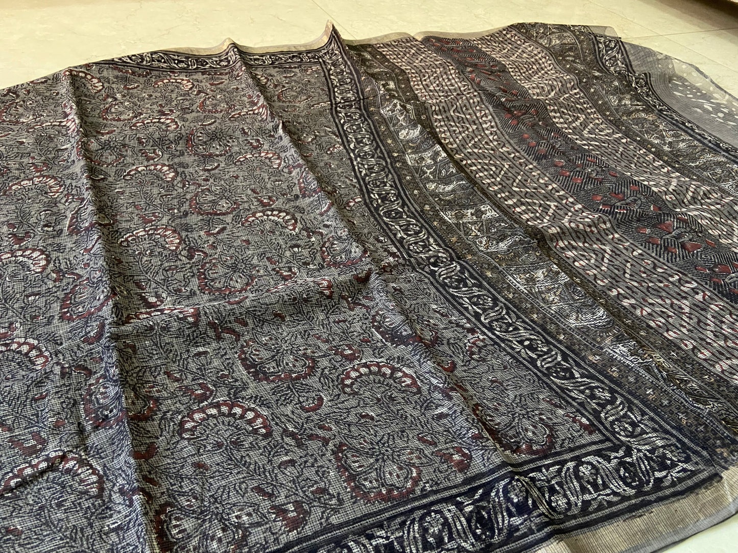 Grey cotton kota doria zari border saree