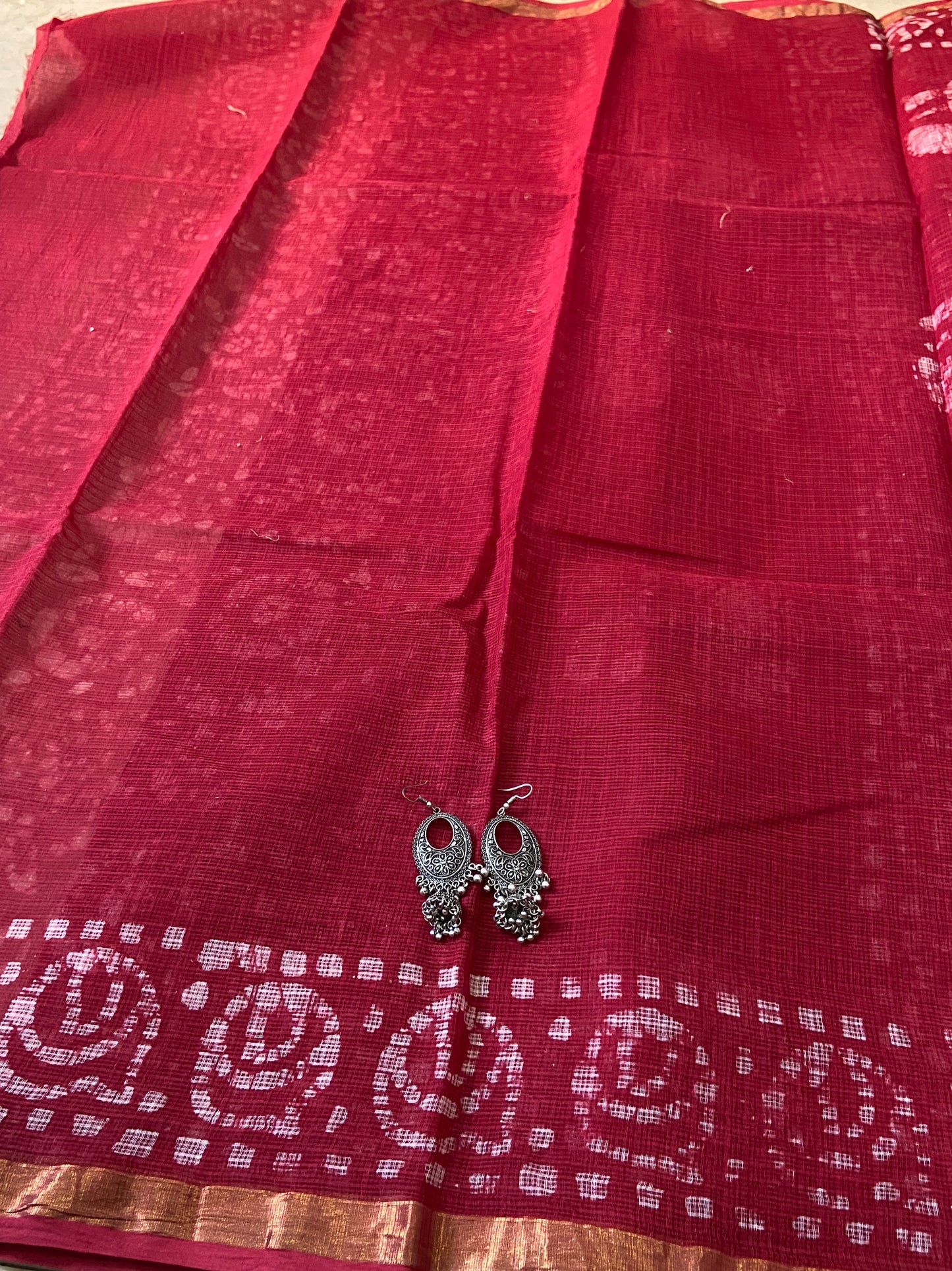 Red cotton kota doria zari border saree