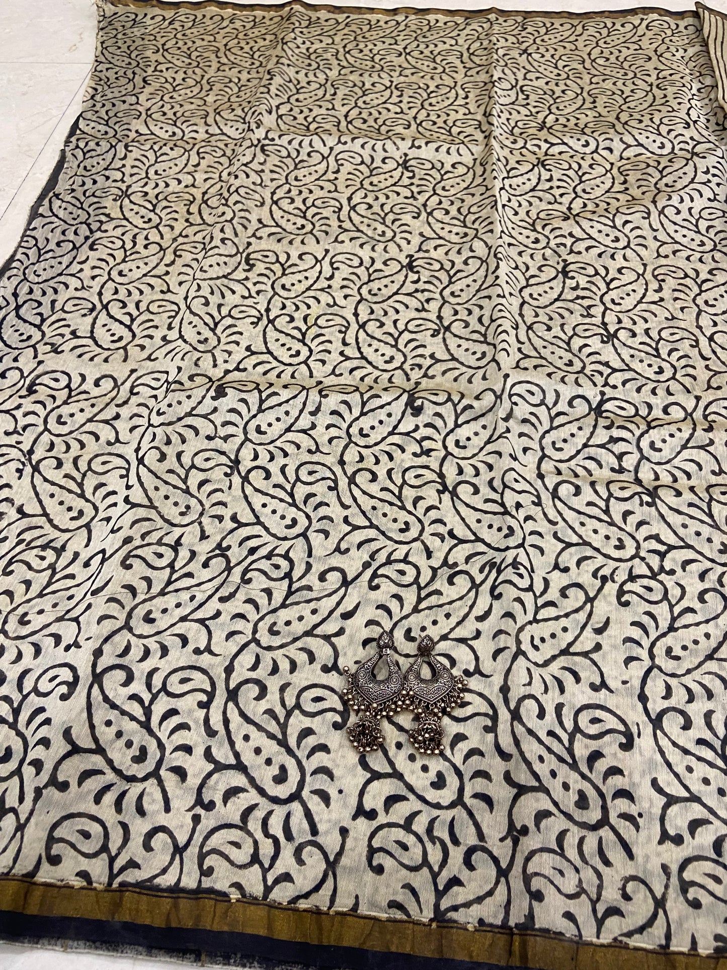 White stripes chanderi cotton silk zari border saree