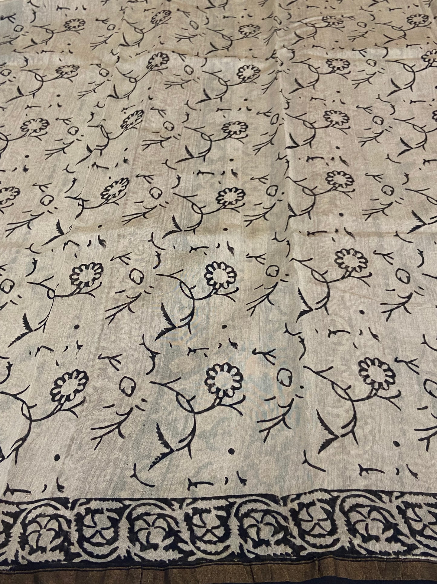 Cream white chanderi cotton silk zari border saree