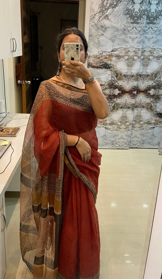 Red and black leaf border cotton kota doria saree
